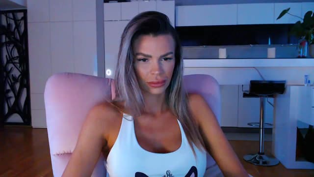 Gallery image thumbnail from D_y_y's myfreecams stream on, 02/05/2024, 06:11 image 16 of 20
