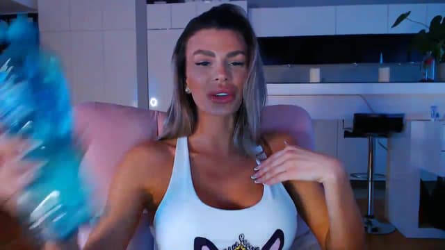 Gallery image thumbnail from D_y_y's myfreecams stream on, 02/05/2024, 06:11 image 12 of 20