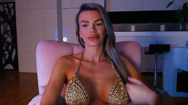 Gallery image thumbnail from D_y_y's myfreecams stream on, 02/08/2024, 05:15 image 2 of 20