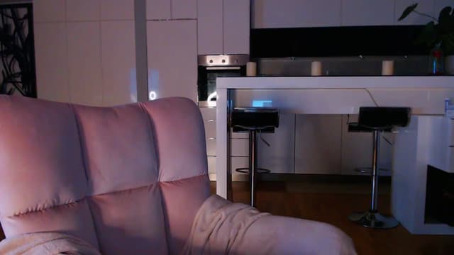 Gallery image thumbnail from D_y_y's myfreecams stream on, 02/13/2024, 05:13 image 17 of 20