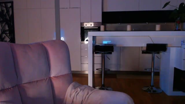 Gallery image thumbnail from D_y_y's myfreecams stream on, 02/13/2024, 05:13 image 8 of 20