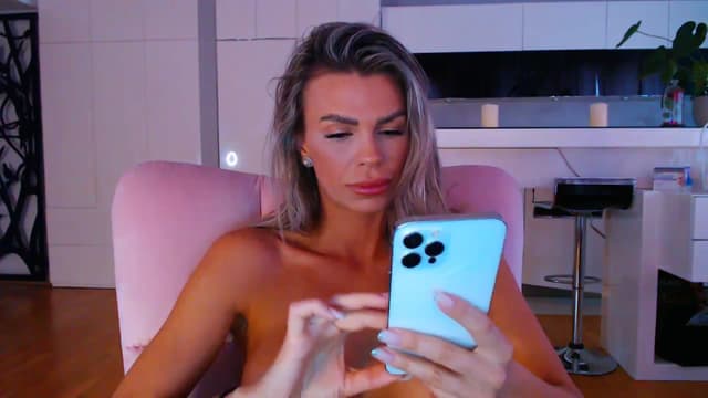 Gallery image thumbnail from D_y_y's myfreecams stream on, 02/22/2024, 06:51 image 10 of 20