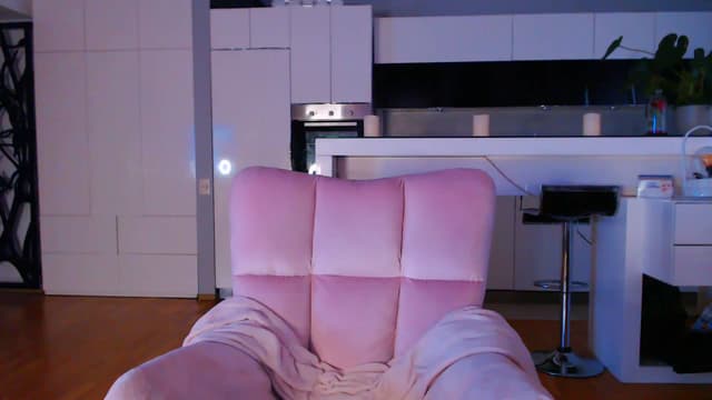 Gallery image thumbnail from D_y_y's myfreecams stream on, 03/08/2024, 05:17 image 17 of 20