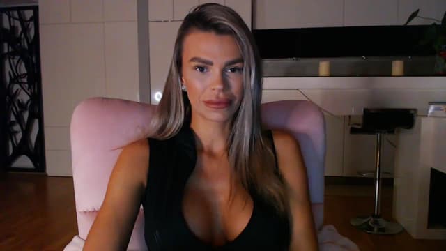 Gallery image thumbnail from D_y_y's myfreecams stream on, 03/10/2024, 04:34 image 9 of 20