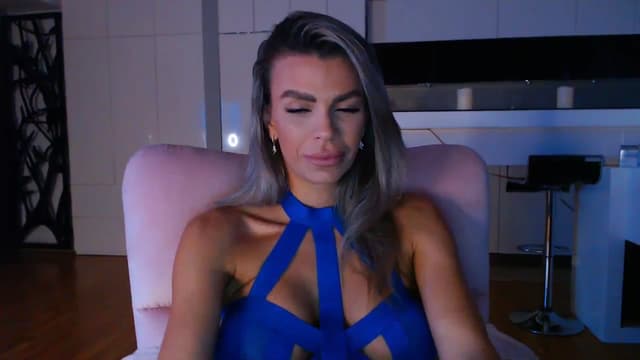 Gallery image thumbnail from D_y_y's myfreecams stream on, 03/22/2024, 04:29 image 19 of 20