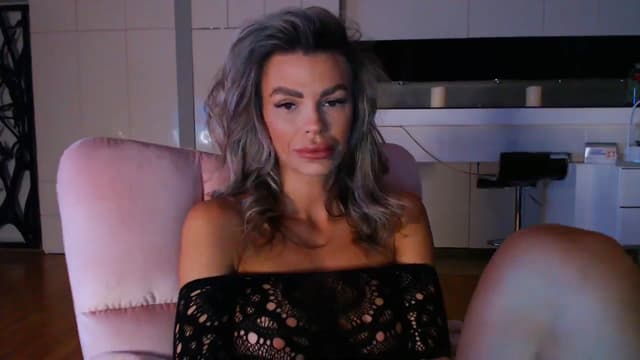 Gallery image thumbnail from D_y_y's myfreecams stream on, 03/27/2024, 04:18 image 6 of 20