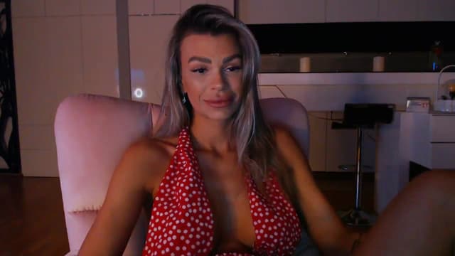 Gallery image thumbnail from D_y_y's myfreecams stream on, 04/01/2024, 19:16 image 10 of 20