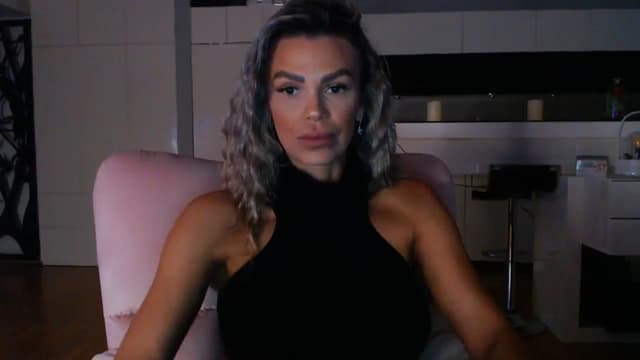 Gallery image thumbnail from D_y_y's myfreecams stream on, 04/03/2024, 17:45 image 8 of 20