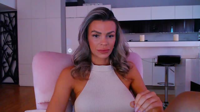 Gallery image thumbnail from D_y_y's myfreecams stream on, 04/09/2024, 04:37 image 17 of 20