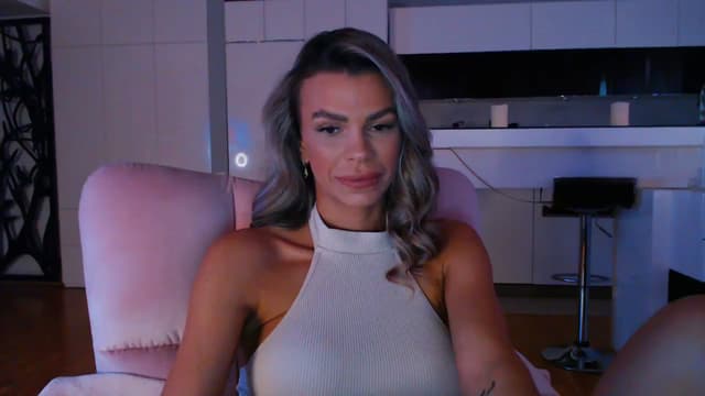 Gallery image thumbnail from D_y_y's myfreecams stream on, 04/09/2024, 04:37 image 6 of 20