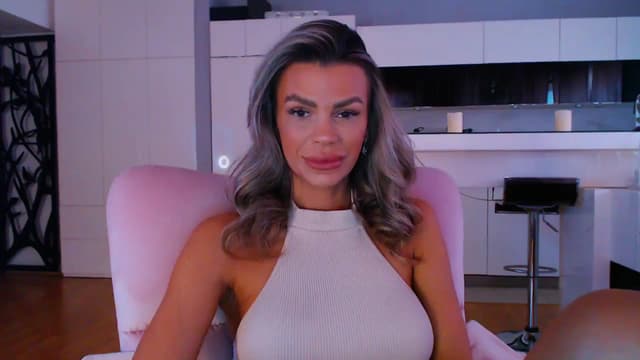 Gallery image thumbnail from D_y_y's myfreecams stream on, 04/09/2024, 04:37 image 16 of 20