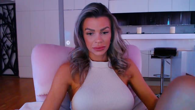 Gallery image thumbnail from D_y_y's myfreecams stream on, 04/09/2024, 04:37 image 18 of 20
