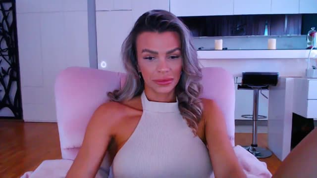 Gallery image thumbnail from D_y_y's myfreecams stream on, 04/09/2024, 05:53 image 4 of 20