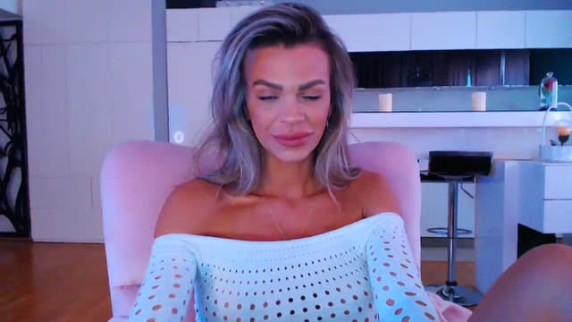 Gallery image thumbnail from D_y_y's myfreecams stream on, 04/10/2024, 05:09 image 6 of 20