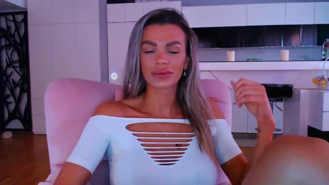 Gallery image thumbnail from D_y_y's myfreecams stream on, 04/12/2024, 05:32 image 8 of 20
