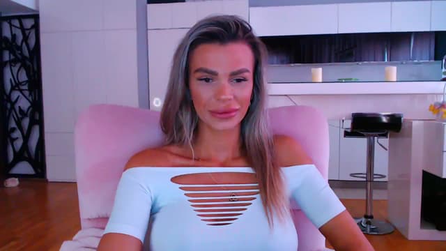 Gallery image thumbnail from D_y_y's myfreecams stream on, 04/12/2024, 05:32 image 13 of 20