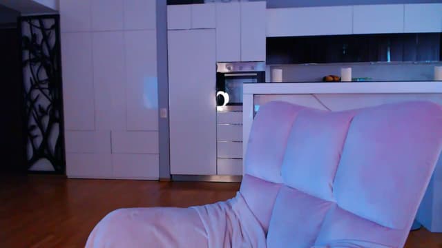 Gallery image thumbnail from D_y_y's myfreecams stream on, 04/20/2024, 05:22 image 18 of 20