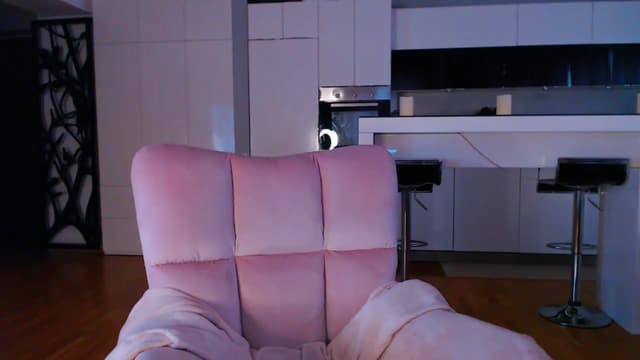 Gallery image thumbnail from D_y_y's myfreecams stream on, 04/23/2024, 04:48 image 14 of 20