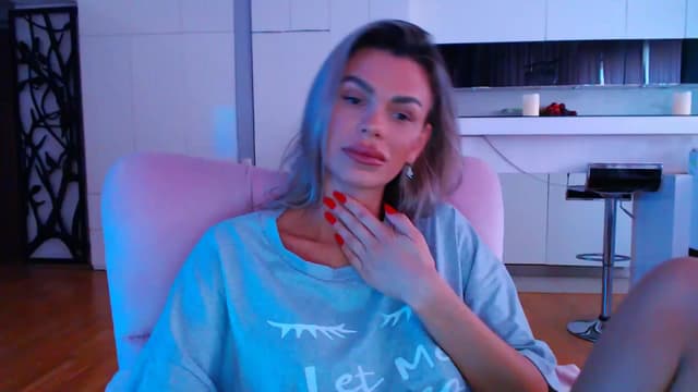 Gallery image thumbnail from D_y_y's myfreecams stream on, 04/26/2024, 05:19 image 1 of 20