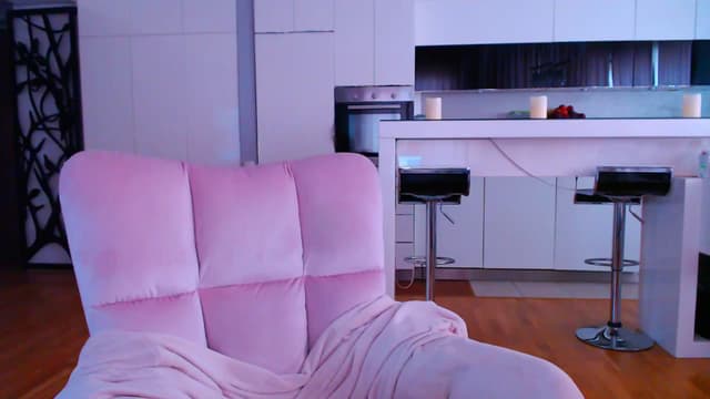 Gallery image thumbnail from D_y_y's myfreecams stream on, 04/26/2024, 05:19 image 14 of 20