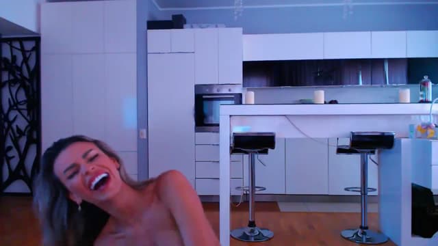 Gallery image thumbnail from D_y_y's myfreecams stream on, 05/04/2024, 04:49 image 18 of 20
