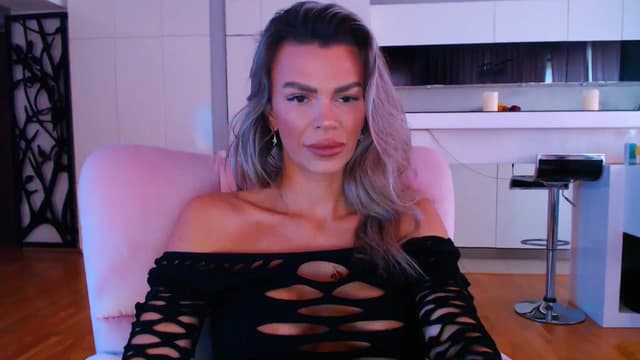 Gallery image thumbnail from D_y_y's myfreecams stream on, 05/19/2024, 04:55 image 11 of 20