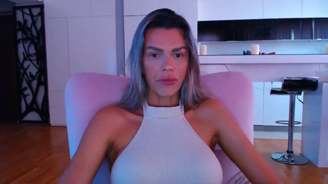 Gallery image thumbnail from D_y_y's myfreecams stream on, 06/04/2024, 04:38 image 18 of 20