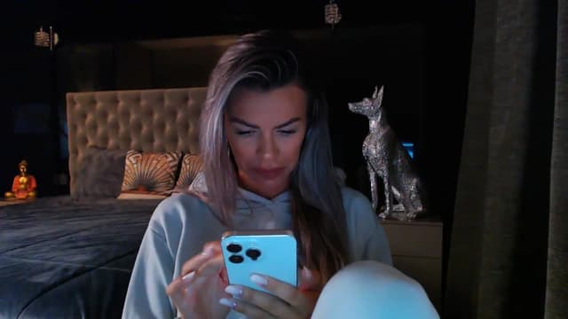Gallery image thumbnail from D_y_y's myfreecams stream on, 09/07/2024, 04:14 image 10 of 20