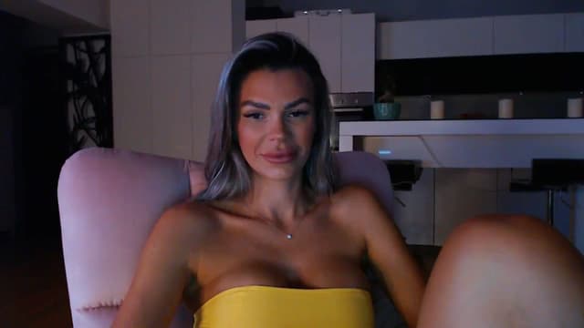 Gallery image thumbnail from D_y_y's myfreecams stream on, 09/28/2024, 04:17 image 7 of 20