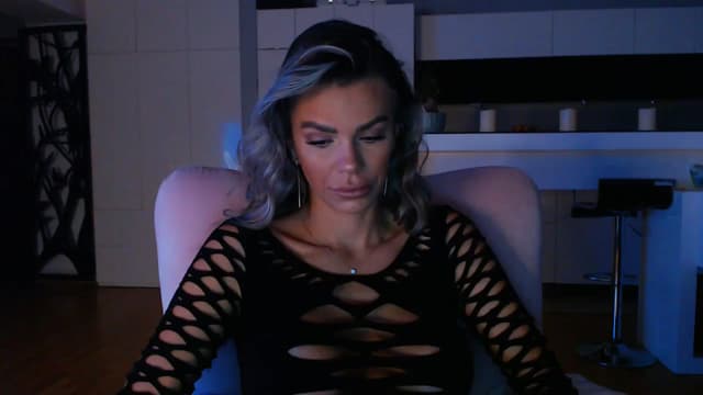 Gallery image thumbnail from D_y_y's myfreecams stream on, 10/01/2024, 04:57 image 1 of 20