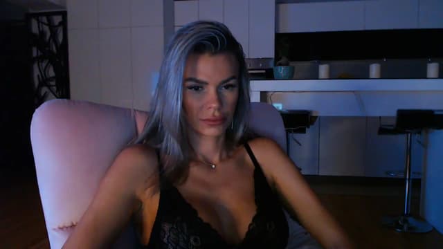 Gallery image thumbnail from D_y_y's myfreecams stream on, 10/04/2024, 04:21 image 19 of 20