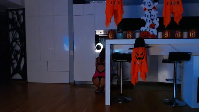 Gallery image thumbnail from D_y_y's myfreecams stream on, 10/11/2024, 05:04 image 8 of 20