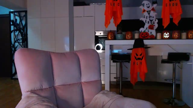 Gallery image thumbnail from D_y_y's myfreecams stream on, 10/11/2024, 05:04 image 11 of 20