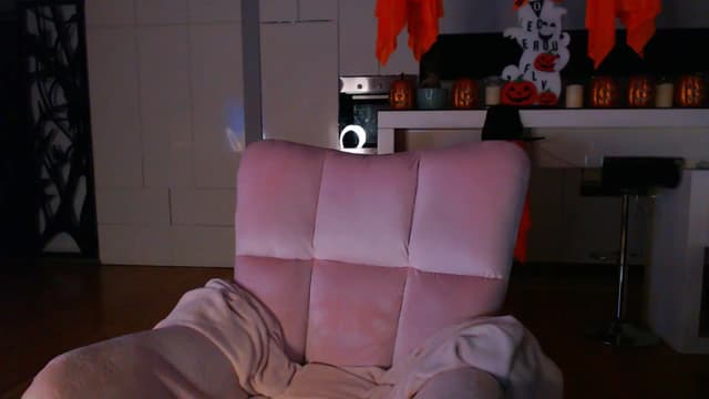 Gallery image thumbnail from D_y_y's myfreecams stream on, 10/13/2024, 03:46 image 16 of 20