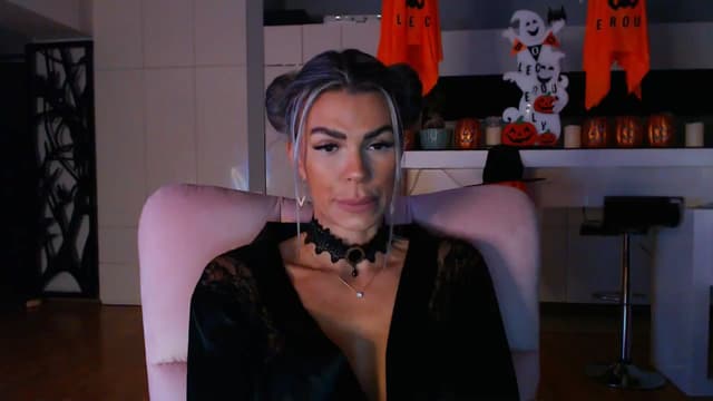 Gallery image thumbnail from D_y_y's myfreecams stream on, 10/19/2024, 04:36 image 17 of 20