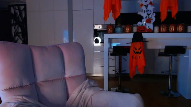 Gallery image thumbnail from D_y_y's myfreecams stream on, 10/20/2024, 04:33 image 15 of 20