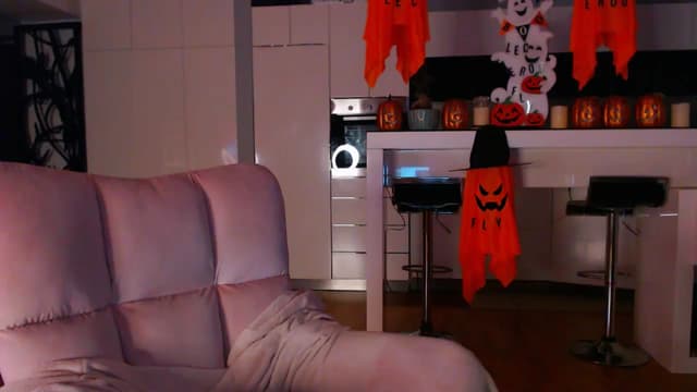 Gallery image thumbnail from D_y_y's myfreecams stream on, 10/22/2024, 05:01 image 17 of 20