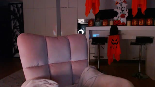Gallery image thumbnail from D_y_y's myfreecams stream on, 10/24/2024, 05:01 image 15 of 20