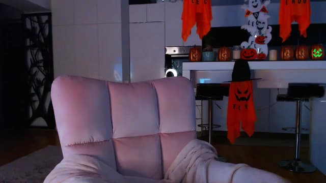 Gallery image thumbnail from D_y_y's myfreecams stream on, 10/28/2024, 05:39 image 16 of 20