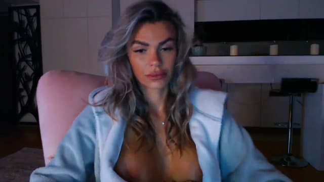 Gallery image thumbnail from D_y_y's myfreecams stream on, 11/02/2024, 04:58 image 20 of 20