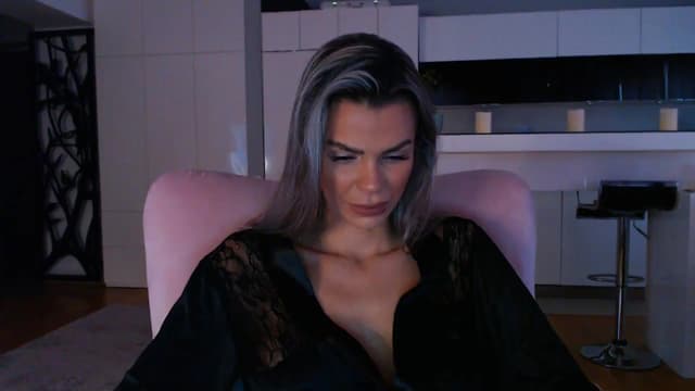 Gallery image thumbnail from D_y_y's myfreecams stream on, 11/17/2024, 05:41 image 19 of 20