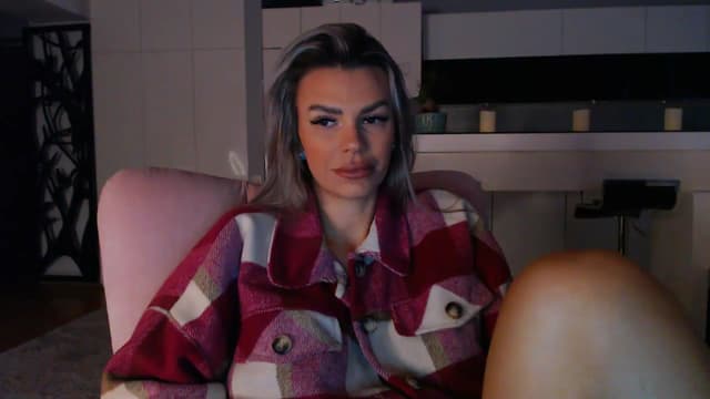 Gallery image thumbnail from D_y_y's myfreecams stream on, 11/20/2024, 05:36 image 19 of 20