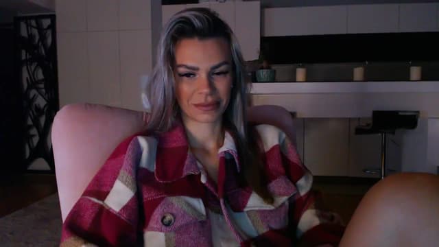 Gallery image thumbnail from D_y_y's myfreecams stream on, 11/20/2024, 05:36 image 6 of 20