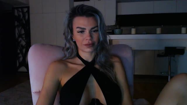 Gallery image thumbnail from D_y_y's myfreecams stream on, 11/21/2024, 05:50 image 14 of 20
