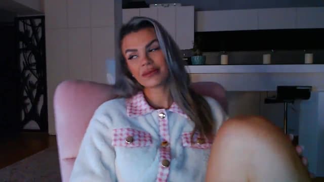 Gallery image thumbnail from D_y_y's myfreecams stream on, 11/22/2024, 05:39 image 13 of 20
