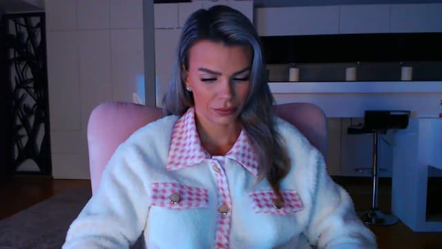 Gallery image thumbnail from D_y_y's myfreecams stream on, 11/22/2024, 05:39 image 2 of 20