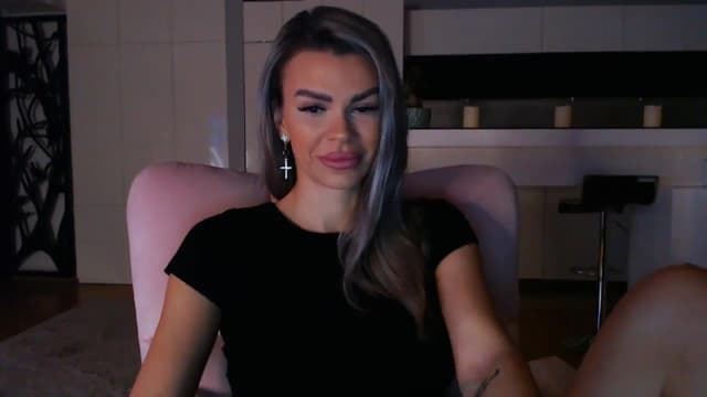 Gallery image thumbnail from D_y_y's myfreecams stream on, 11/25/2024, 05:58 image 6 of 20