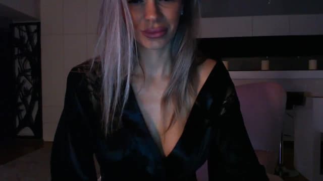 Gallery image thumbnail from D_y_y's myfreecams stream on, 12/01/2024, 06:10 image 14 of 20