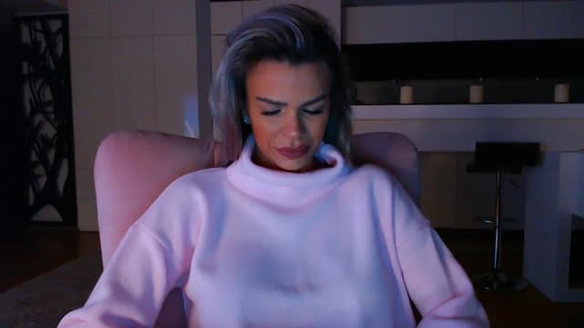 Gallery image thumbnail from D_y_y's myfreecams stream on, 12/05/2024, 05:02 image 18 of 20