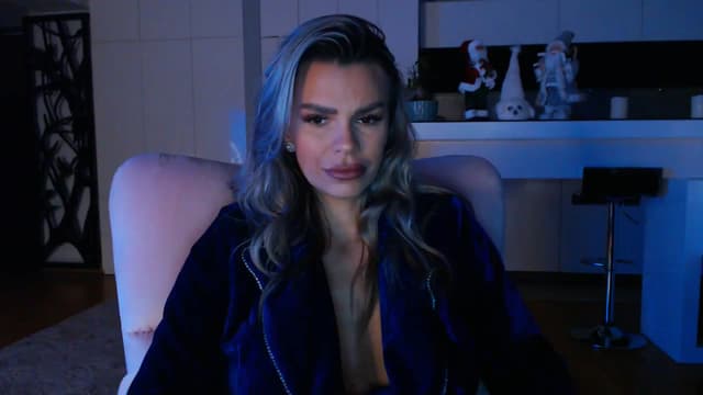 Gallery image thumbnail from D_y_y's myfreecams stream on, 12/06/2024, 05:49 image 16 of 20